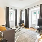 Apartamento Lovelystay - Liberdade Unique Style! Lisboa